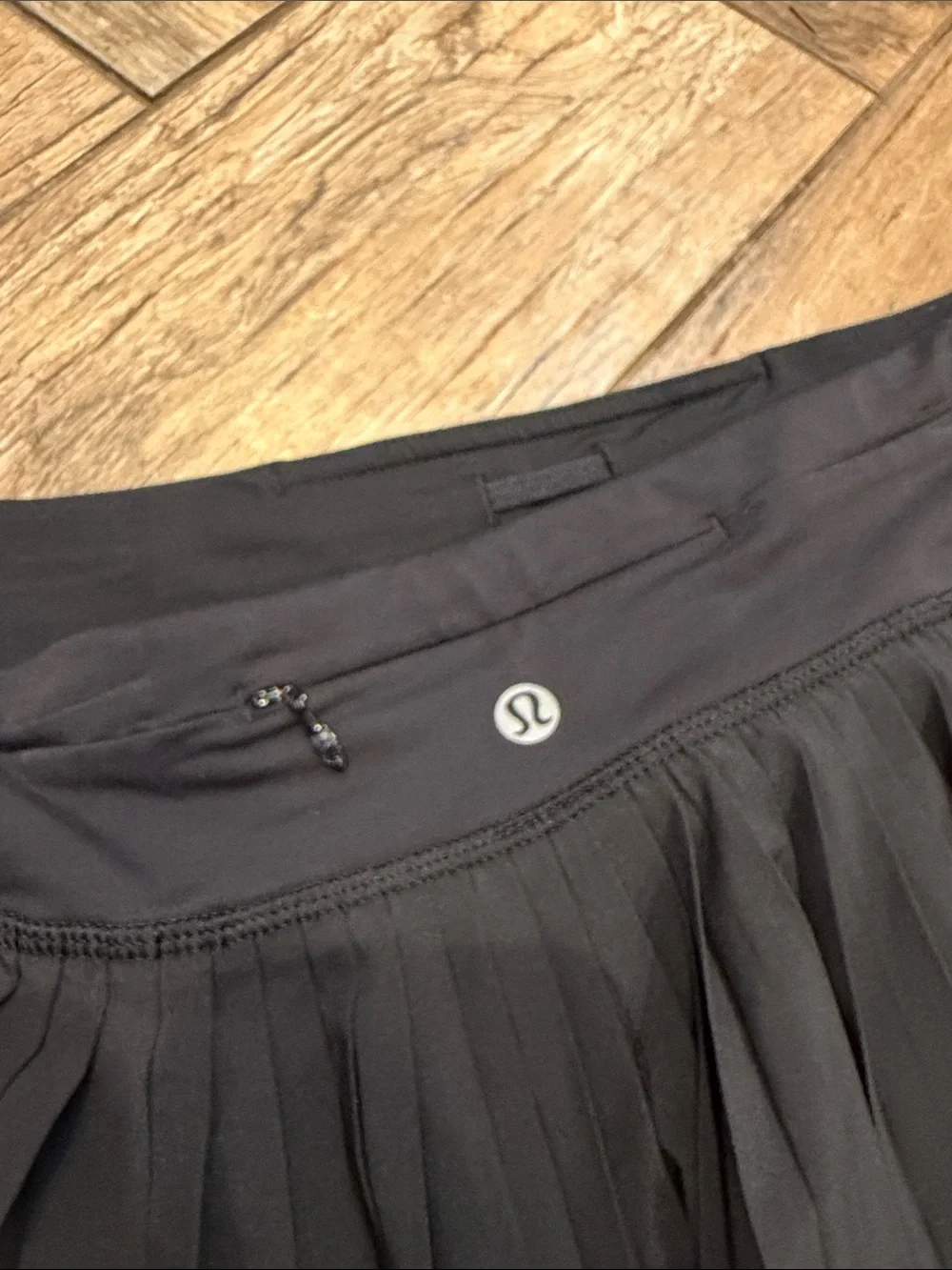 lululemon athletica lululemon pleat